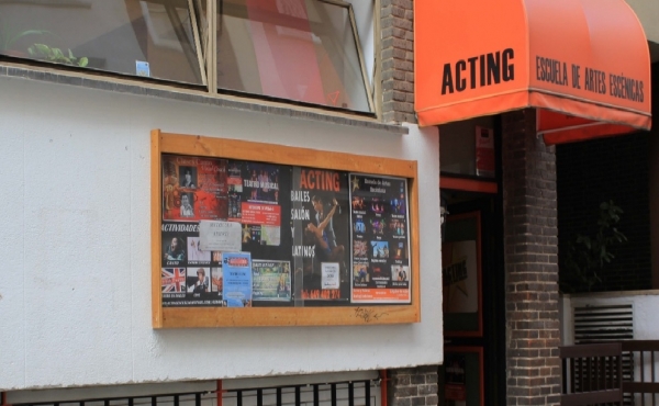 fachada Acting escuela de artes escénicas 
