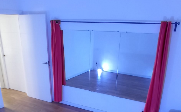 Sala de danza, yoga, meditación